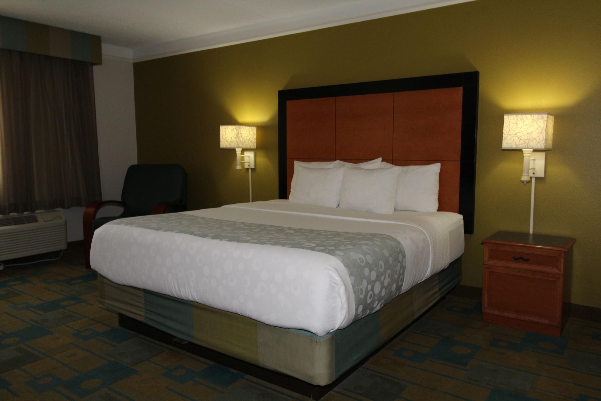 La Quinta By Wyndham St. Pete-Clearwater Airport Hotel Екстериор снимка