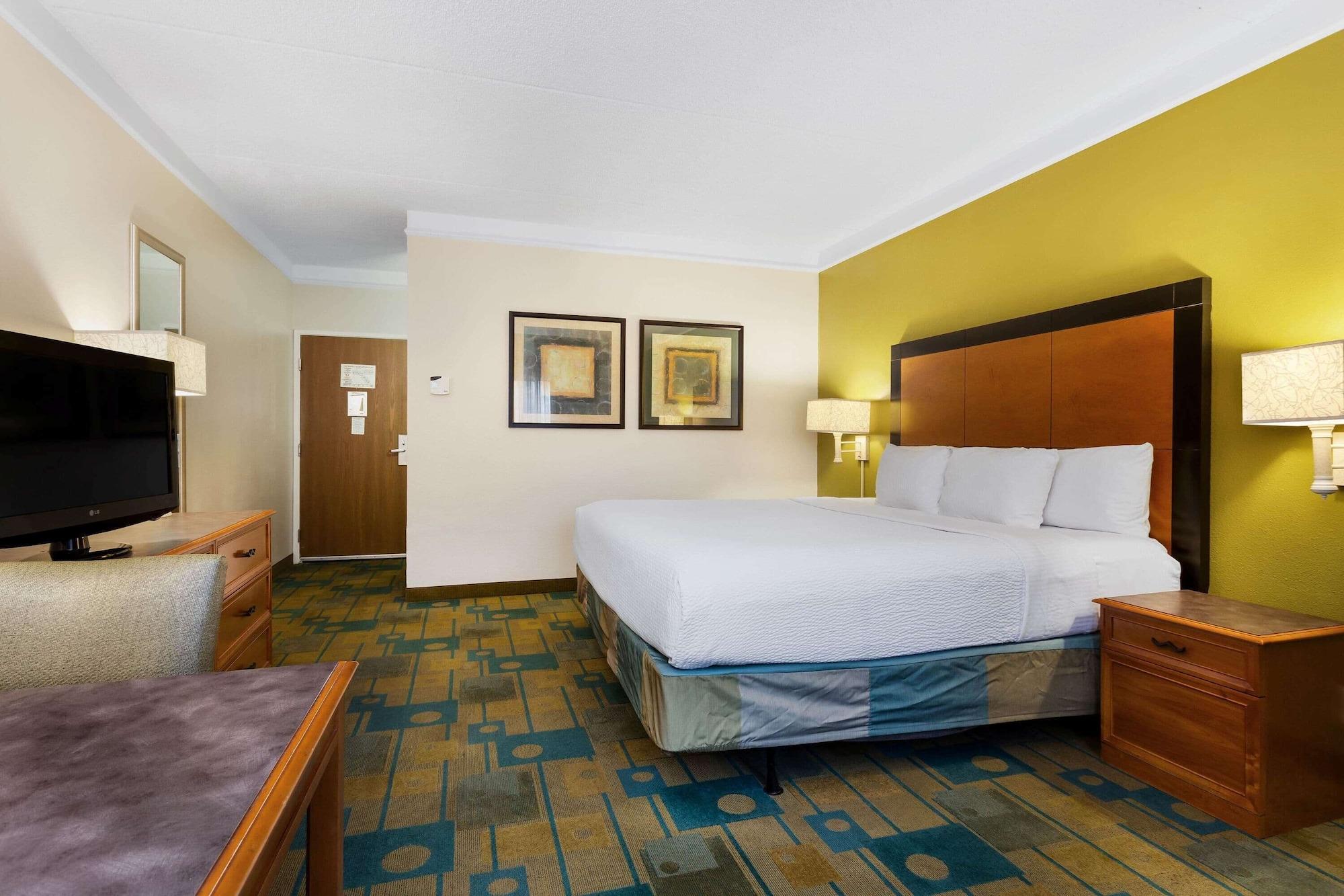 La Quinta By Wyndham St. Pete-Clearwater Airport Hotel Екстериор снимка