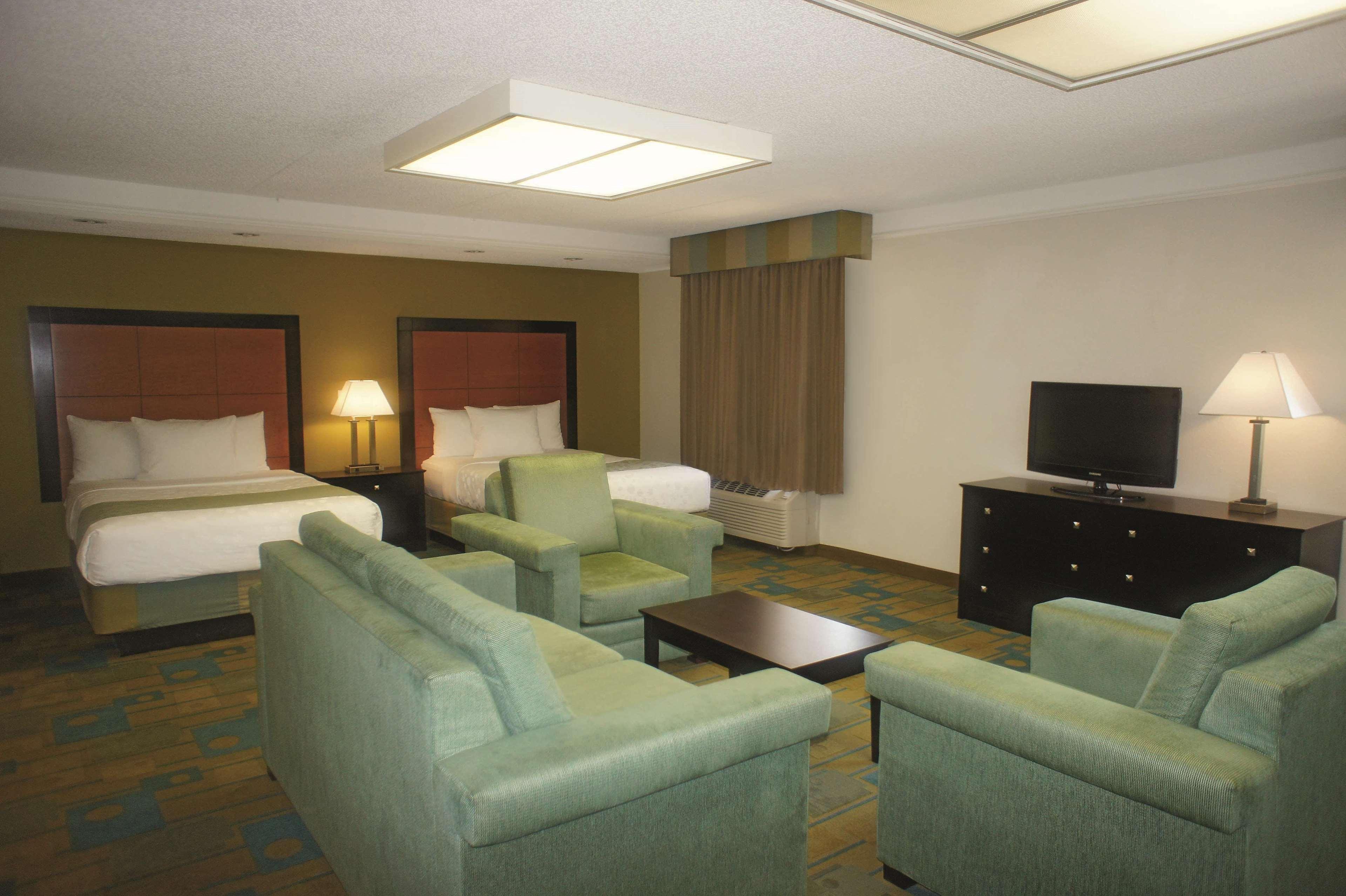 La Quinta By Wyndham St. Pete-Clearwater Airport Hotel Екстериор снимка