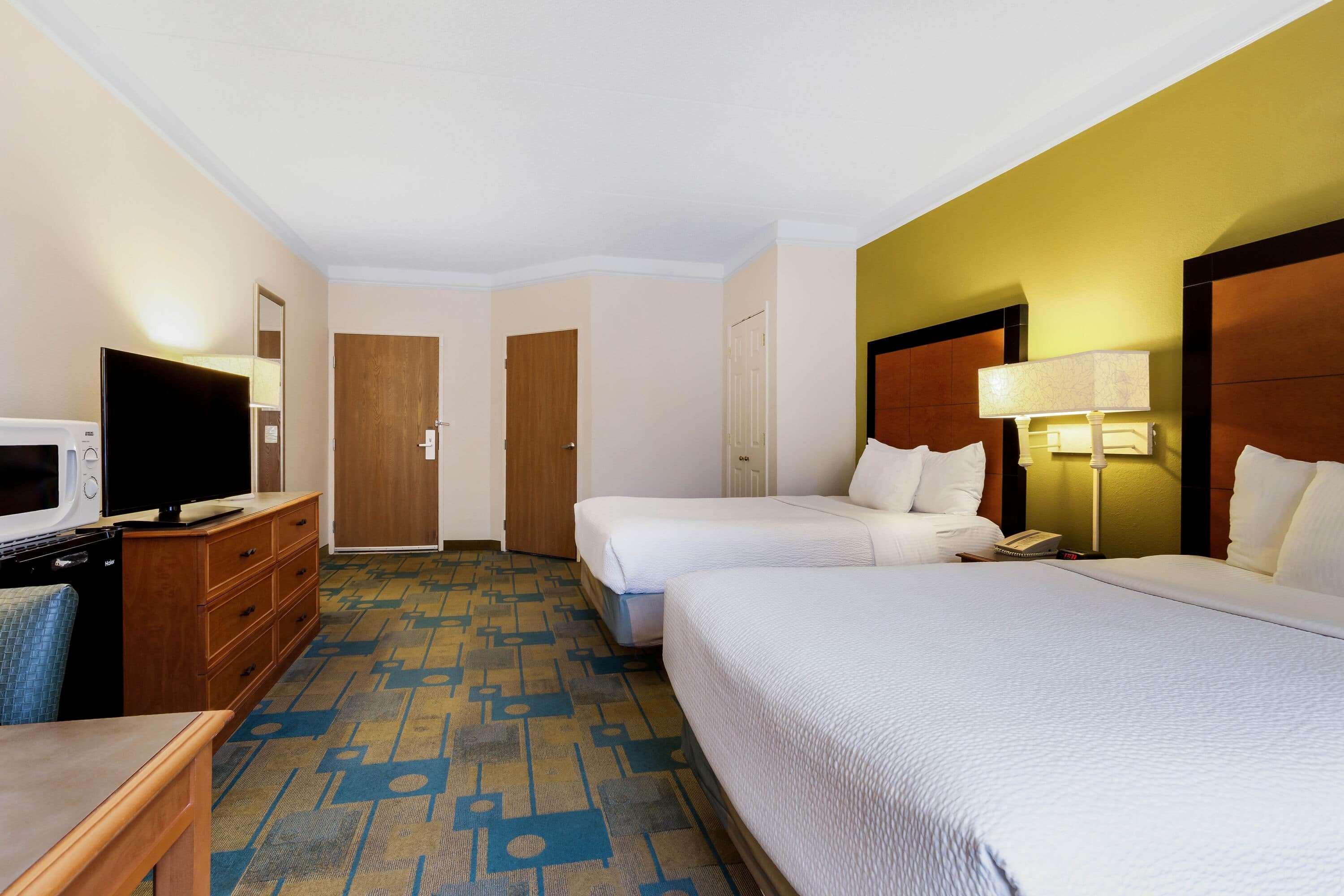 La Quinta By Wyndham St. Pete-Clearwater Airport Hotel Екстериор снимка