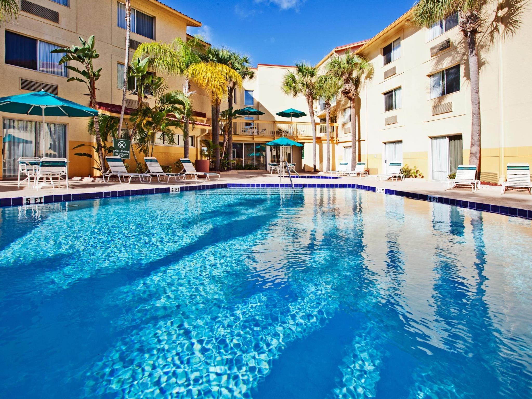La Quinta By Wyndham St. Pete-Clearwater Airport Hotel Екстериор снимка