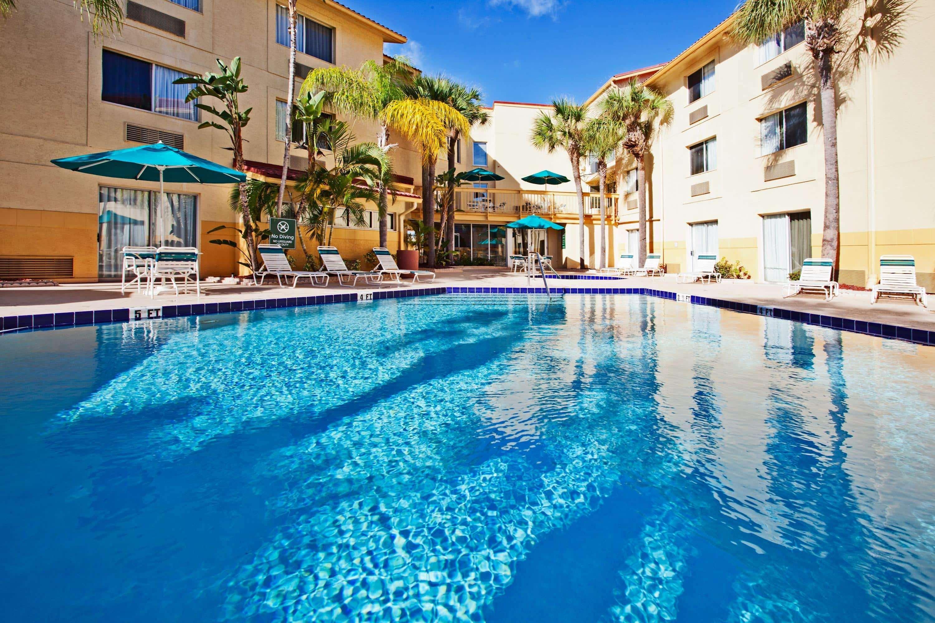La Quinta By Wyndham St. Pete-Clearwater Airport Hotel Екстериор снимка