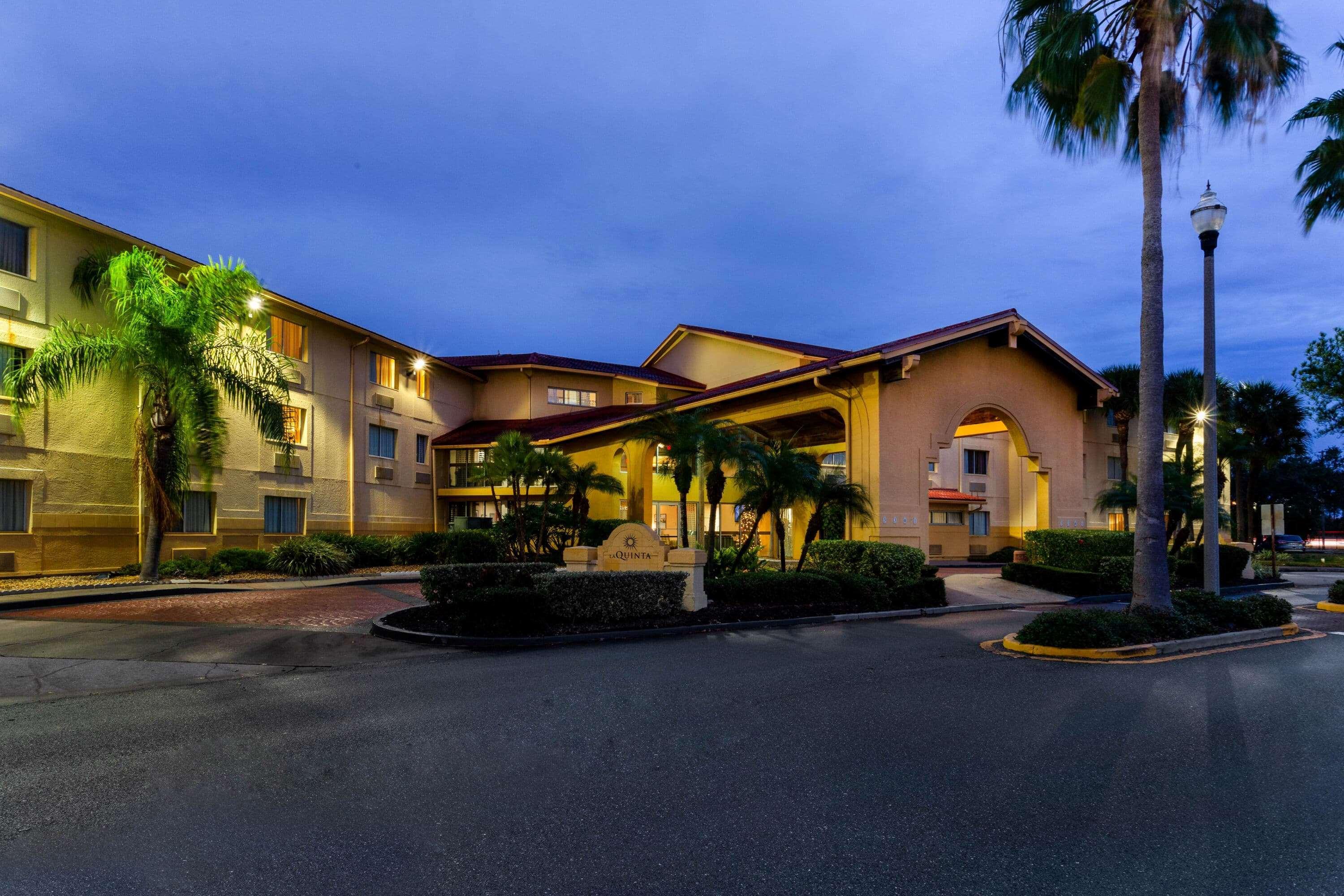 La Quinta By Wyndham St. Pete-Clearwater Airport Hotel Екстериор снимка